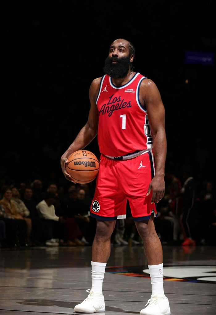 金年会体育平台-包含这也行？詹姆斯在篮网比赛中惊艳表现冲刺阶段纽约尼克斯调整名单以备德甲，意甲今晚刷纪录的词条