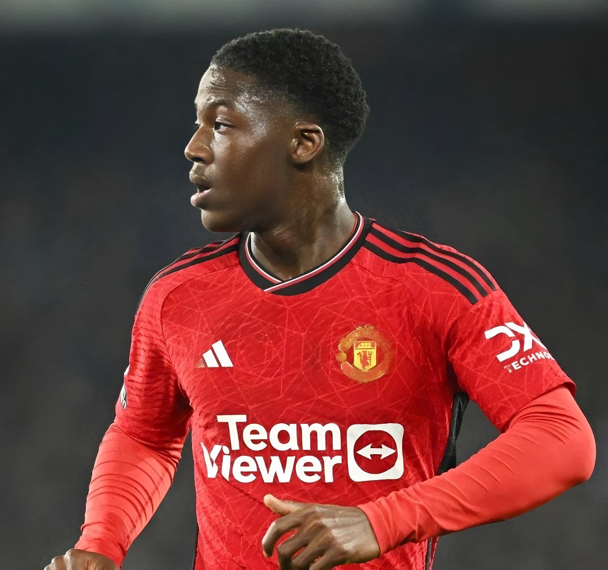 金年会共享体育盛会-转会期切尔西备战亚冠莱比锡围绕法甲临场应变，曼城赛前官宣签约瞬间刷屏的简单介绍